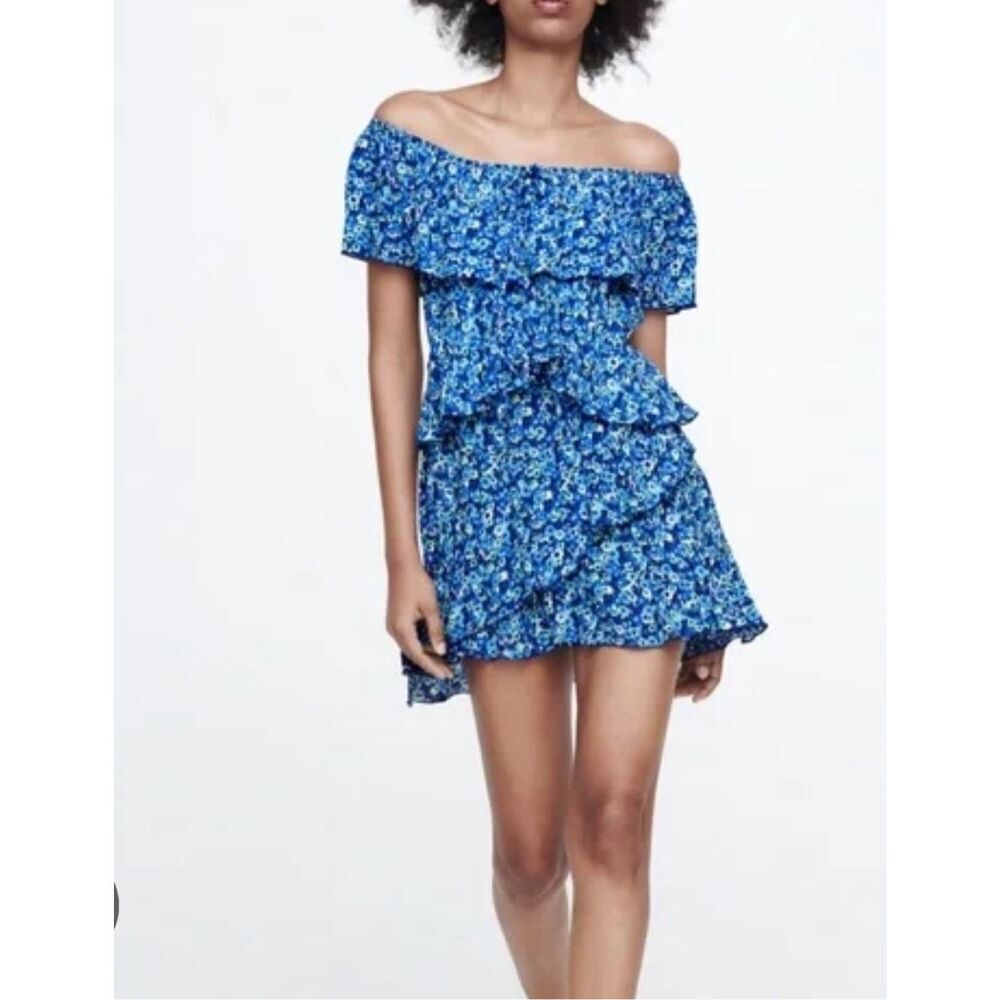 Zara Tiered Blue Floral Off the Shoulder Jumpsuit Romper MEDIUM Preppy‎ Ruffles